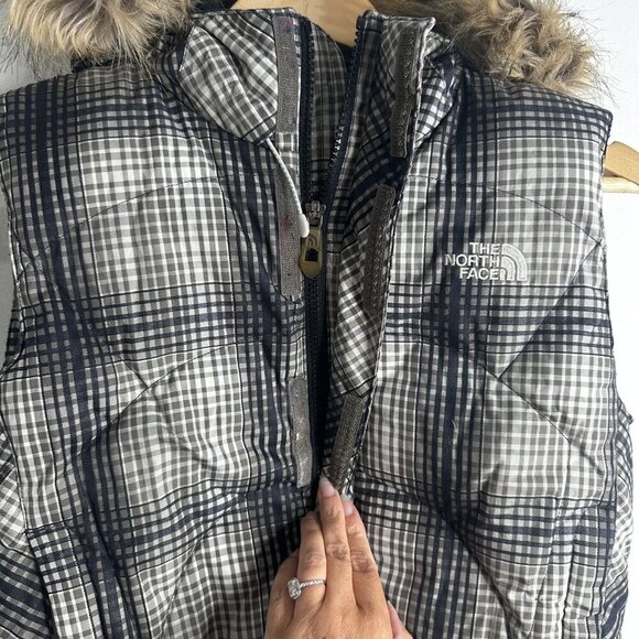 North Face Vest Womens Small P Plaid 600 Down Fill Hooded Faux Fur Puffer Jacket - Picture 7 of 16